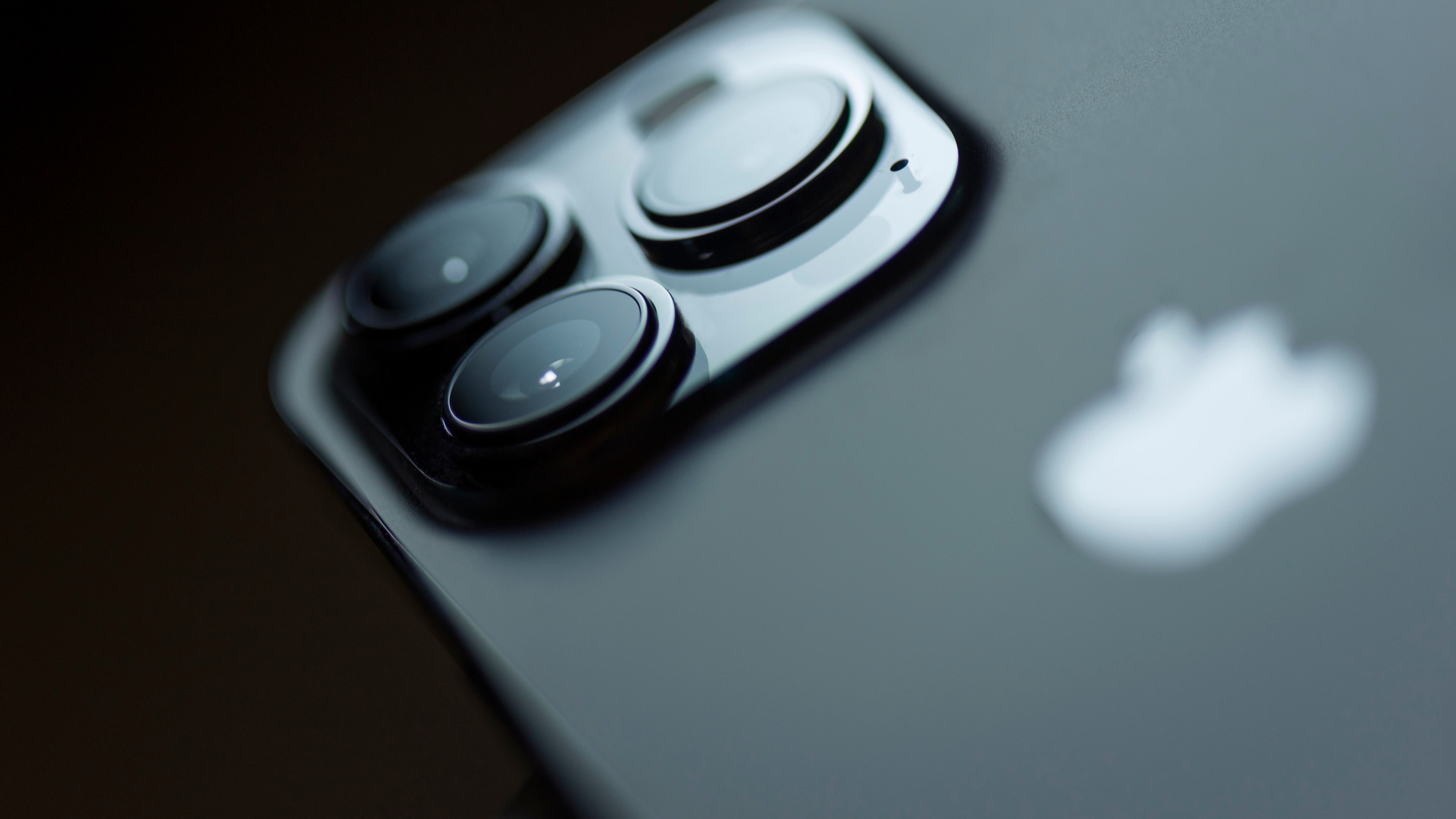 iPhone: camerele telefoanelor, pe cale să devină mai performante, mulțumită unei noi colaborări Apple