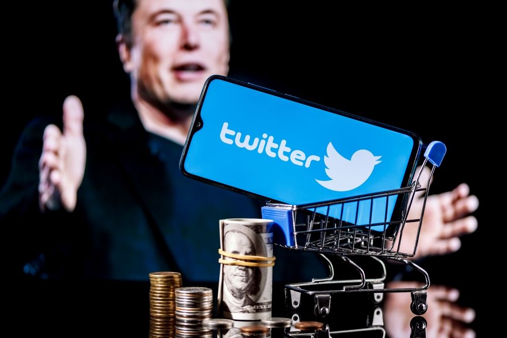 Elon Musk, dat în judecată de acționarii Twitter