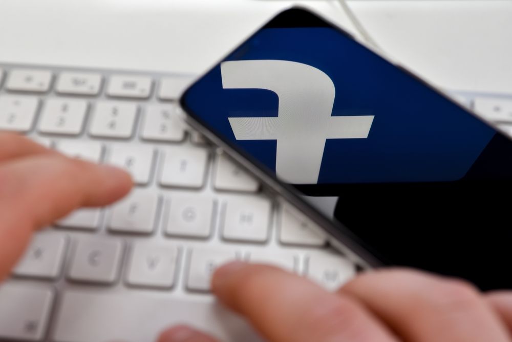 Facebook îți va permite să ai până la 5 profiluri folosind același cont