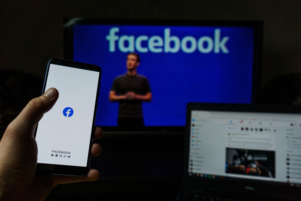 Facebook își schimbă numele! Vezi cum se va numi compania condusă de Zuckerberg