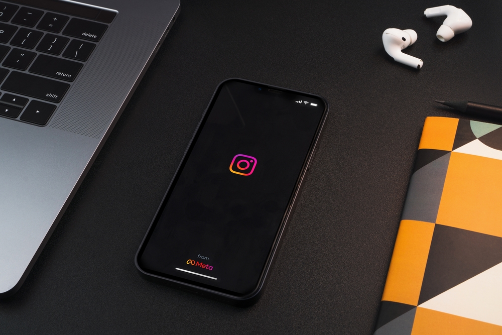 Instagram lansează like-urile private la story-uri, să-ți lase inbox-ul mai liber
