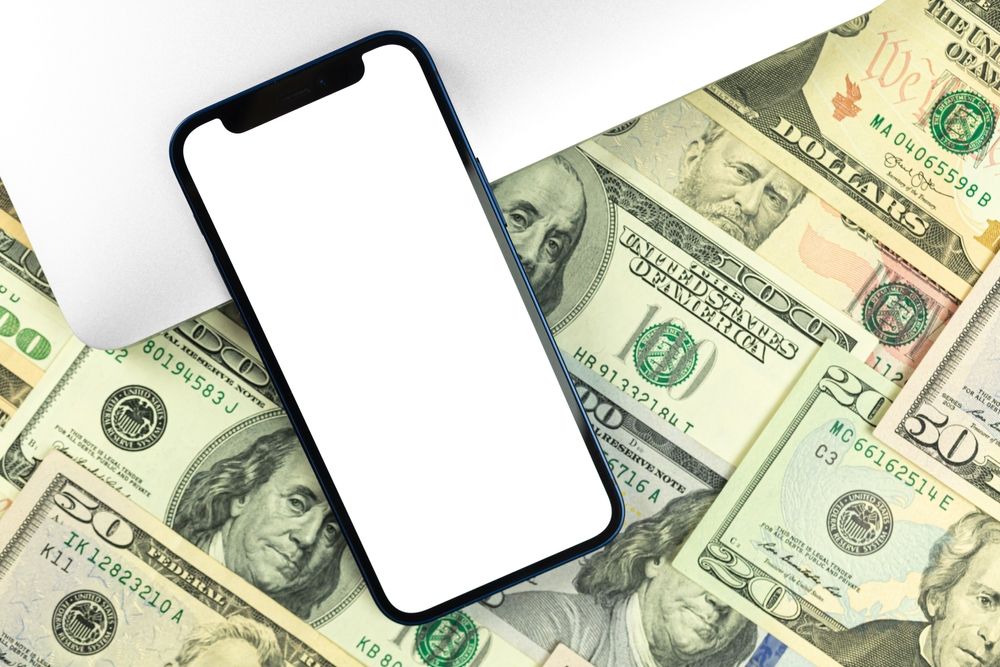 iPhone 14 va fi mai scump decât generațiile anterioare de telefoane Apple