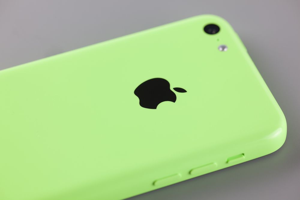 (FOTO) iPhone 15 ar putea arăta ca iPhone 5C, un telefon care nu se mai fabrică din 2015