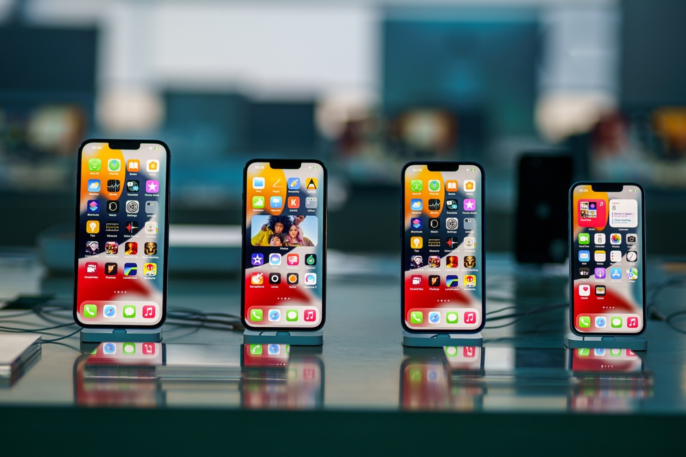 Apple a OPRIT producția de iPhone-uri, pentru prima dată în istorie! 