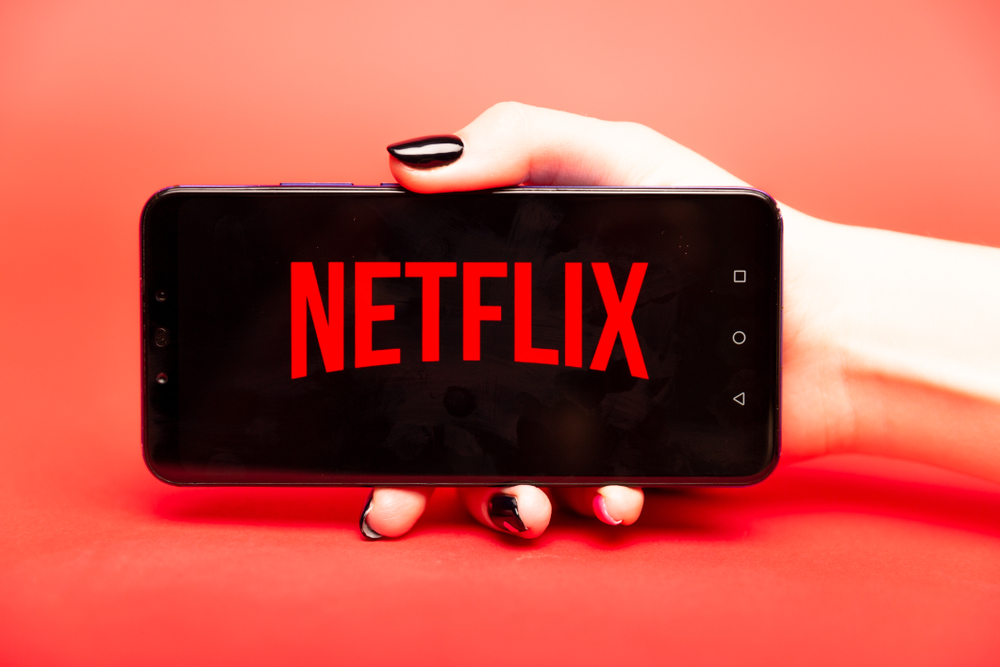 Netflix introduce mai multe seriale cu final alternativ