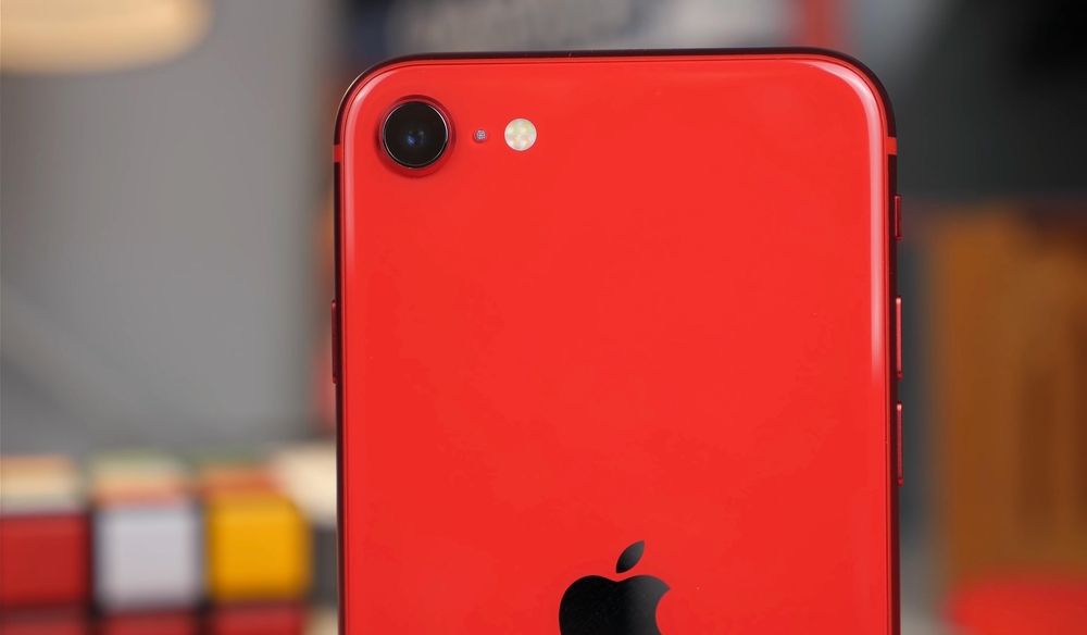 Apple renunță la iPhone SE 4. Află de ce!