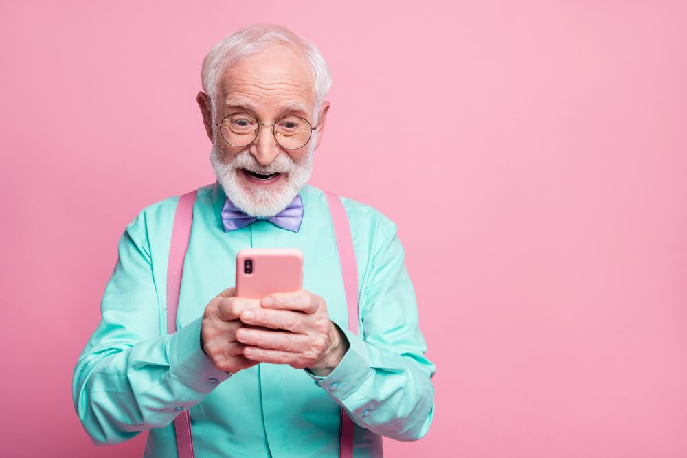 Telefoane pentru seniori - cele mai bune oferte pentru bunici