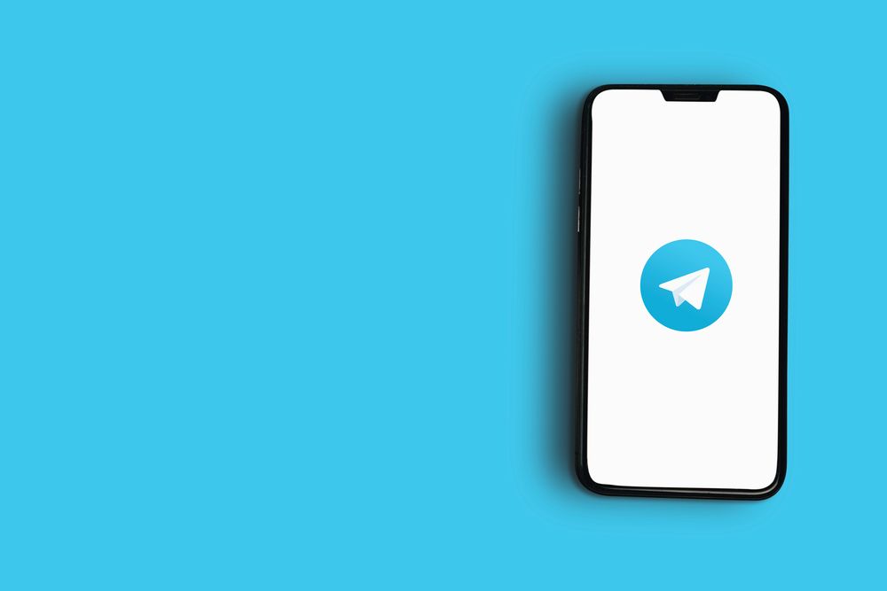Telegram Premium permite transferuri de fișiere de până la 4GB și convertirea mesajelor vocale în text 
