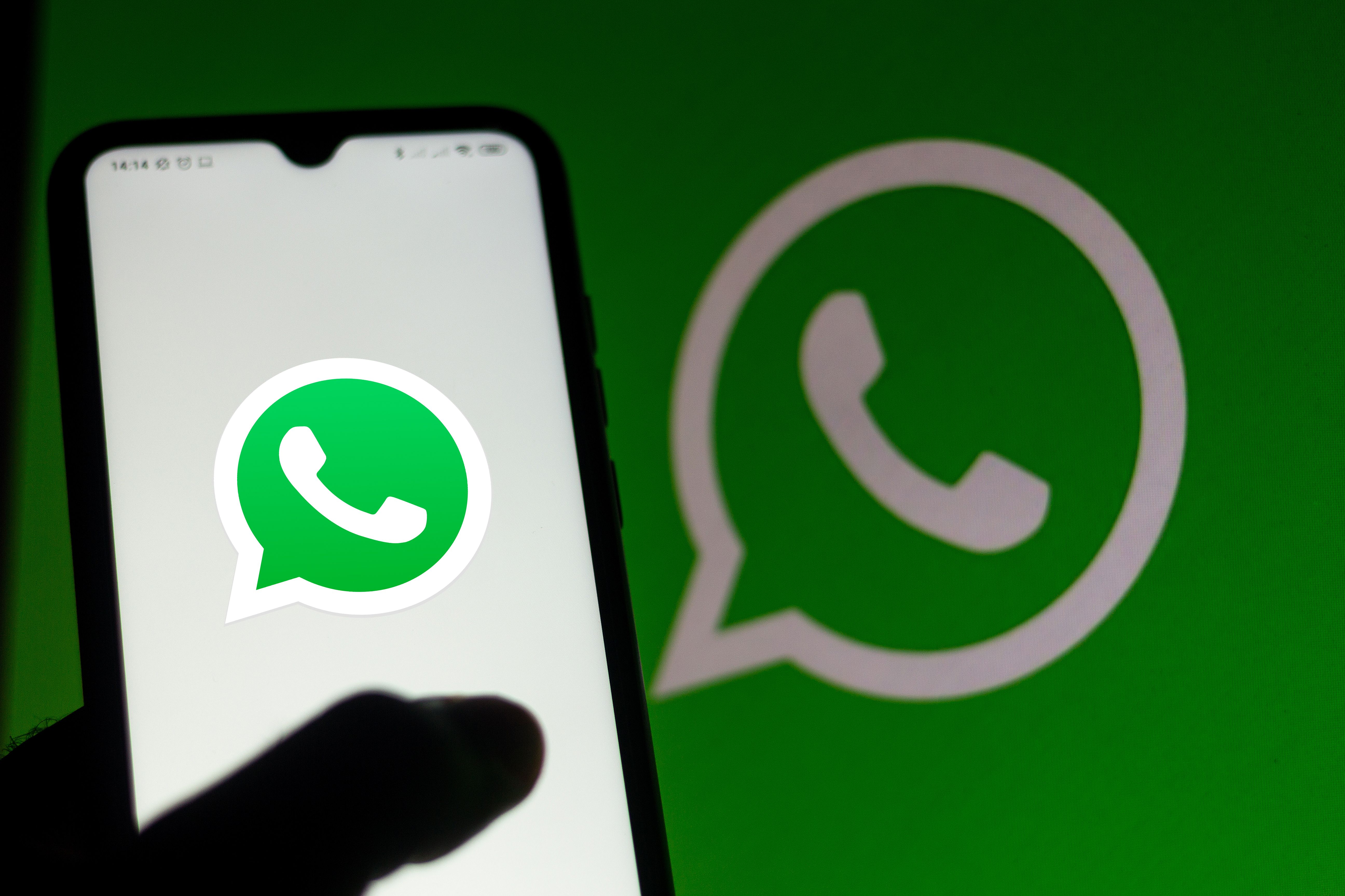 WhatsApp adaugă o setare care te face „invizibil” în aplicație, ascunzând indicatorul online/offline