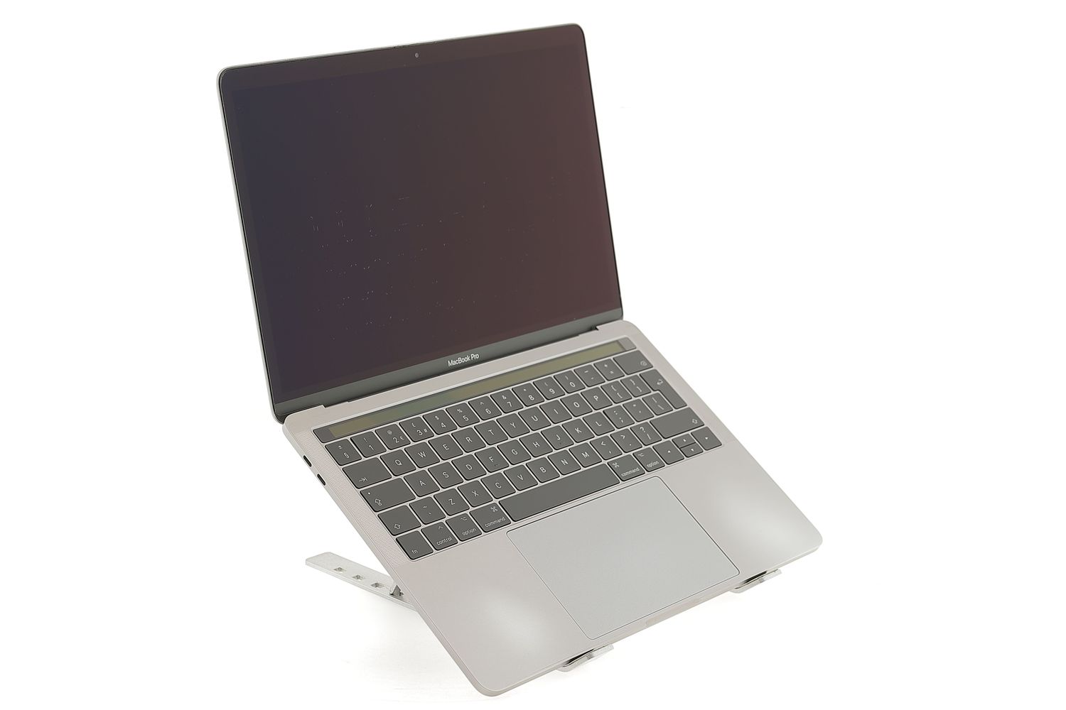 Apple MacBook Pro 13″ Touch Bar 2017, i7 3.5 GHz, 16 GB, Intel Iris Plus Graphics 650 256 GB Space Gray - Много добро