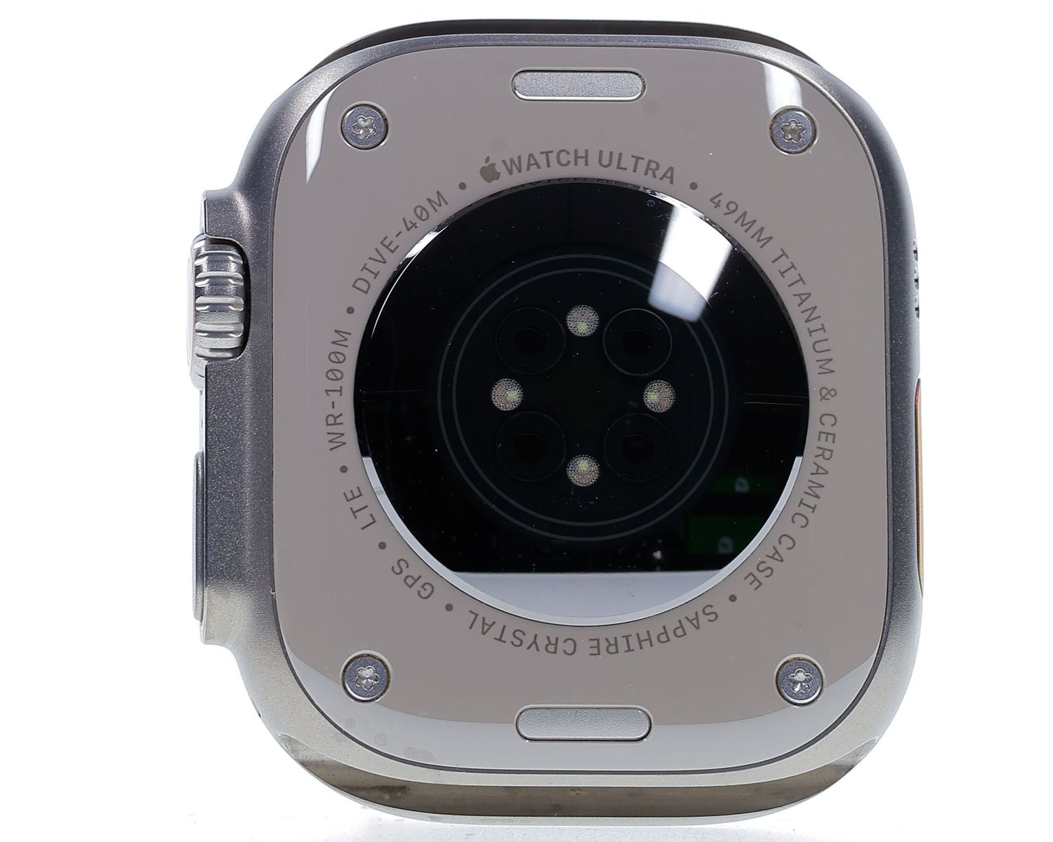 Apple Watch Ultra 2022, GPS + Cellular, Titanium 49mm Titanium - Kiváló
