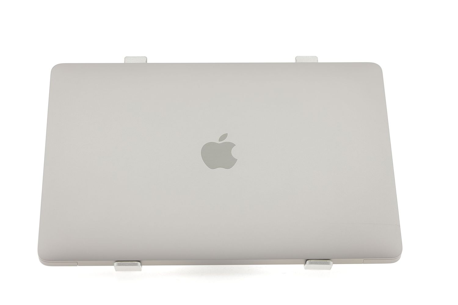 Apple MacBook Air 13″ 2020, M1 8 Cores, 8 GB, 7 core GPU, Space