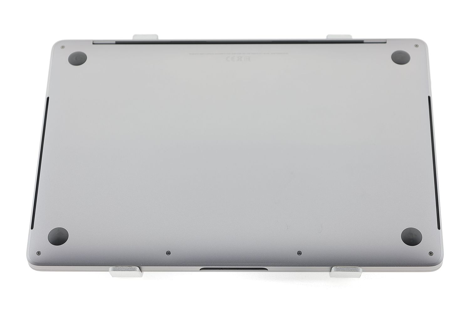 Apple MacBook Pro 13″ Touch Bar 2019, i7 2.8 GHz, 16 GB, Intel Iris Plus Graphics 655 256 GB Space Gray - Excelent
