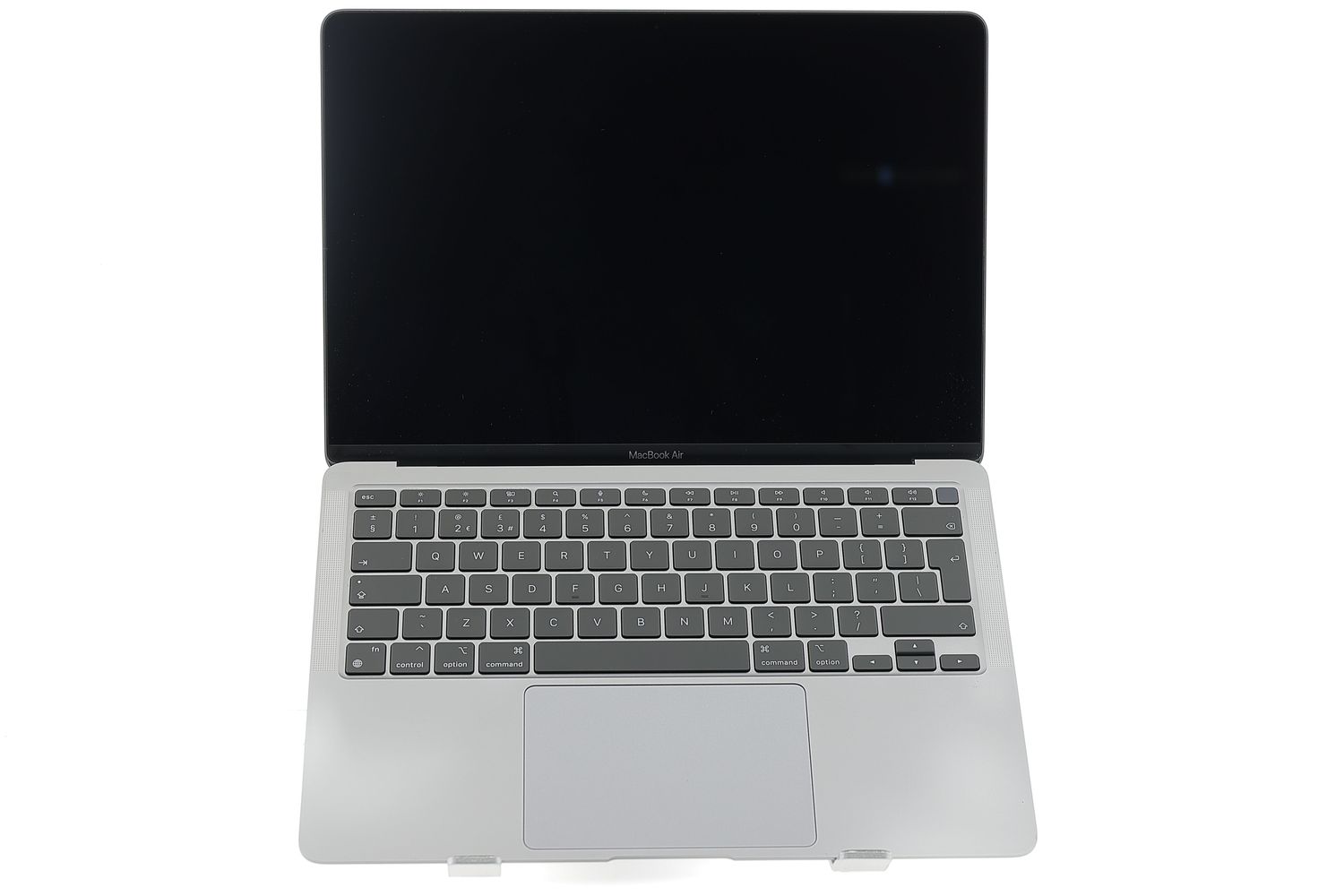 Apple MacBook Air 13″ 2020, i3 1.1 GHz, 8 GB, Intel Iris Plus 256 GB Space Gray - Много добро