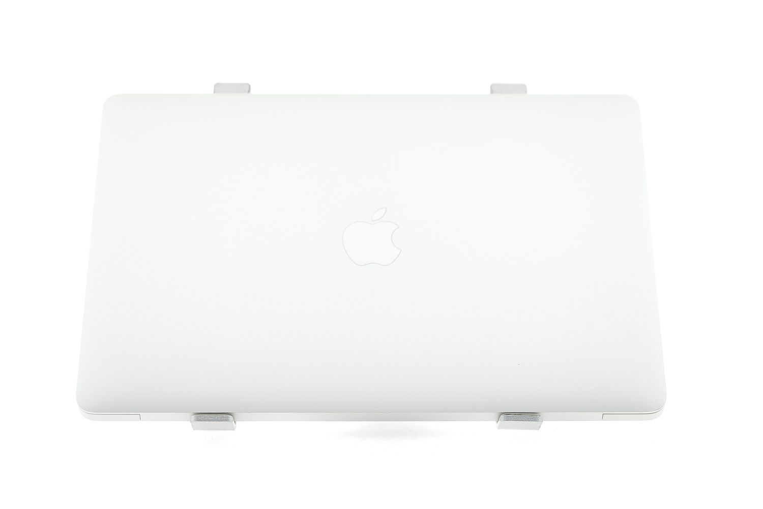 Apple MacBook Air 13″ 2020, i3 1.1 GHz, 8 GB, Intel Iris Plus 256 GB Silver - Ca nou
