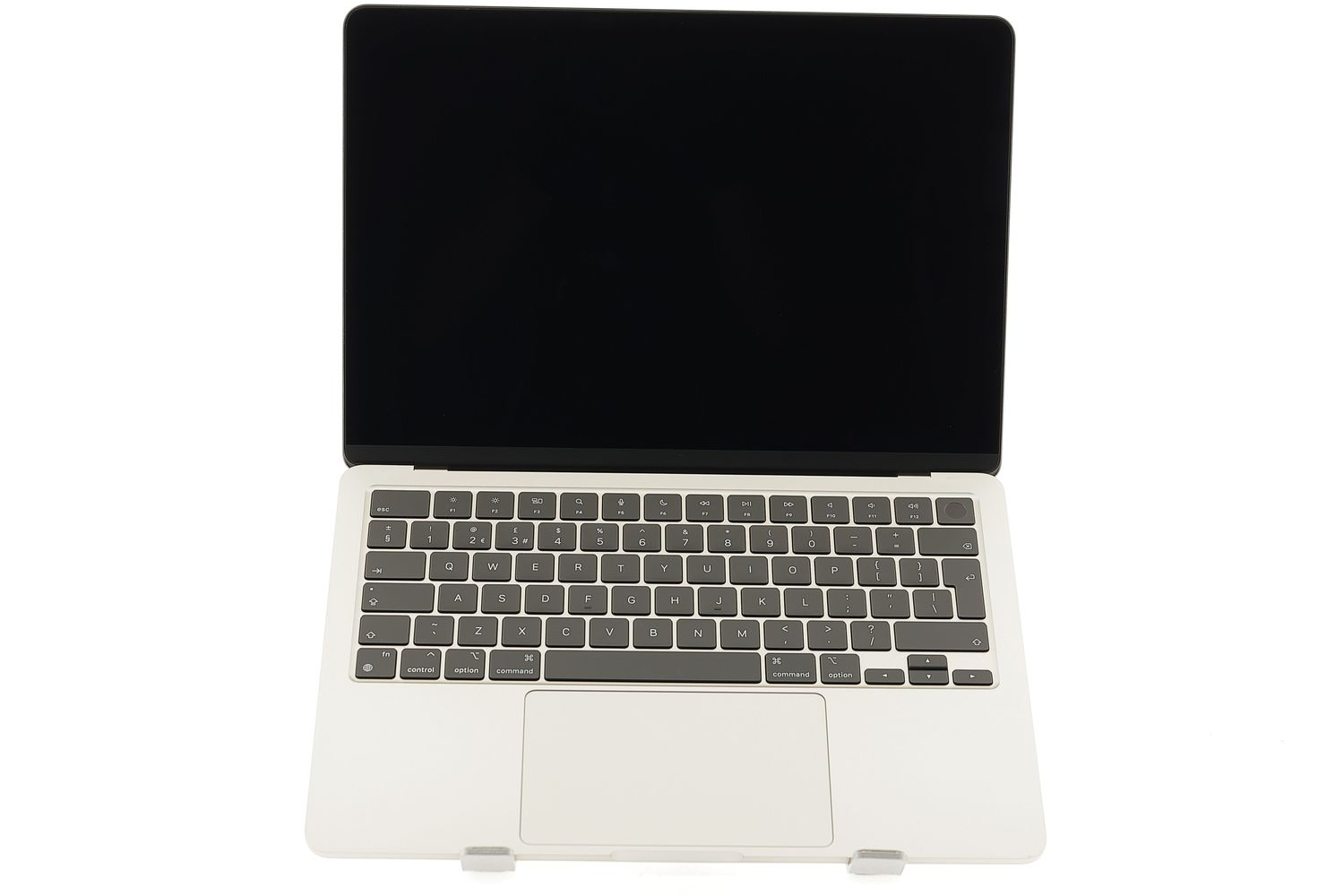 Apple MacBook Air 13″ 2024, M3 8 Cores, 8 GB, 8 core GPU 256 GB Starlight - Újszerű
