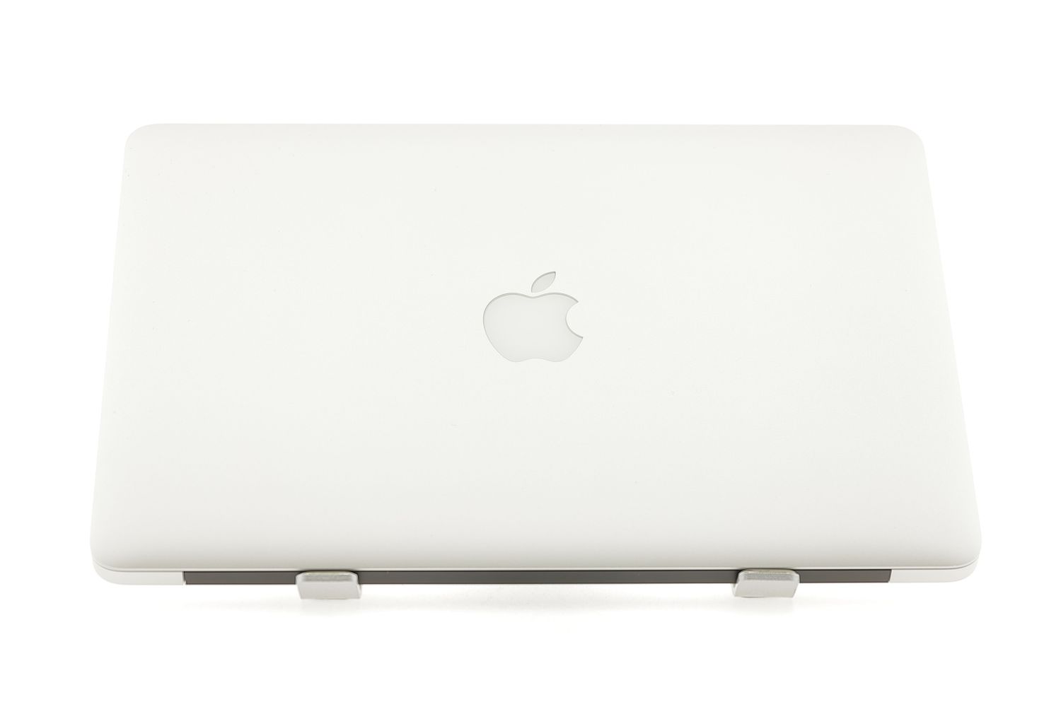 Apple MacBook Air 13″ 2017, i5 1.8 GHz, 8 GB, HD Graphics 6000 256 GB Silver - Ca nou