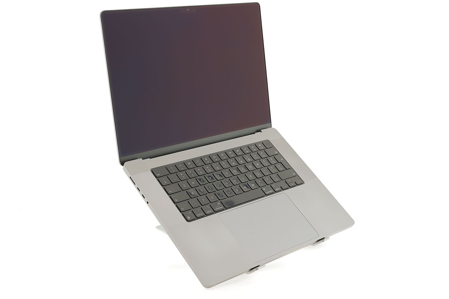 Apple MacBook Pro 16″ 2021, M1 Pro 10 Cores, 32 GB, 16 core GPU 1 TB Space Gray - Kiváló