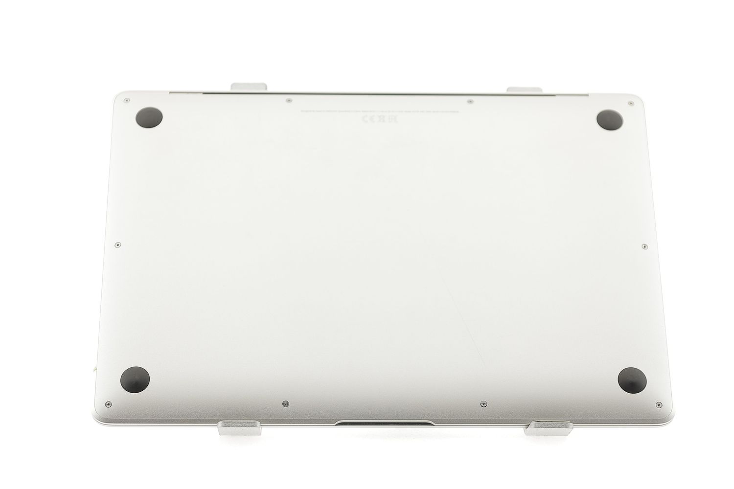 Apple MacBook Air 13″ 2020, i3 1.1 GHz, 8 GB, Intel Iris Plus 256 GB Silver - Újszerű