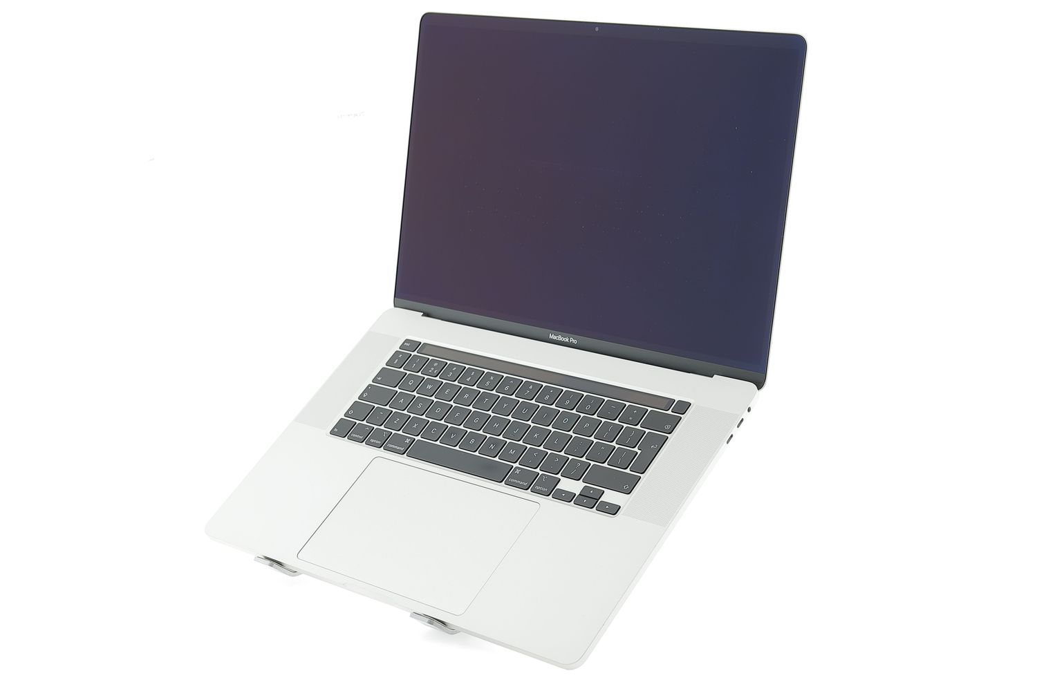 Apple MacBook Pro 16″ Touch Bar 2019, i9 2.3 GHz, 32 GB, AMD Radeon Pro 5500M 1 TB Silver - Kiváló