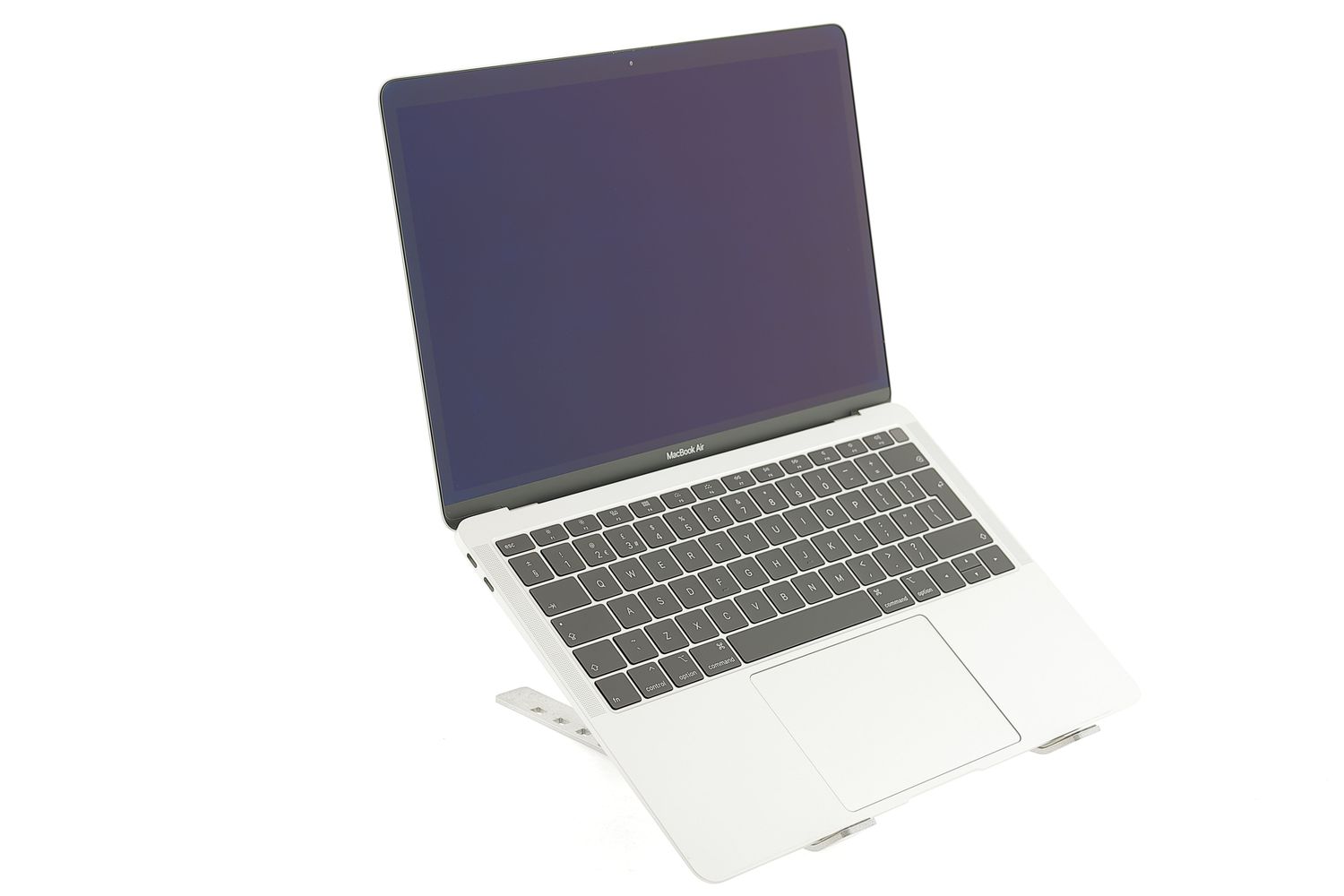 Apple MacBook Air 13″ 2018, i5 1.6 GHz, 8 GB, Intel UHD Graphics 617 128 GB Silver - Σαν καινούργιο
