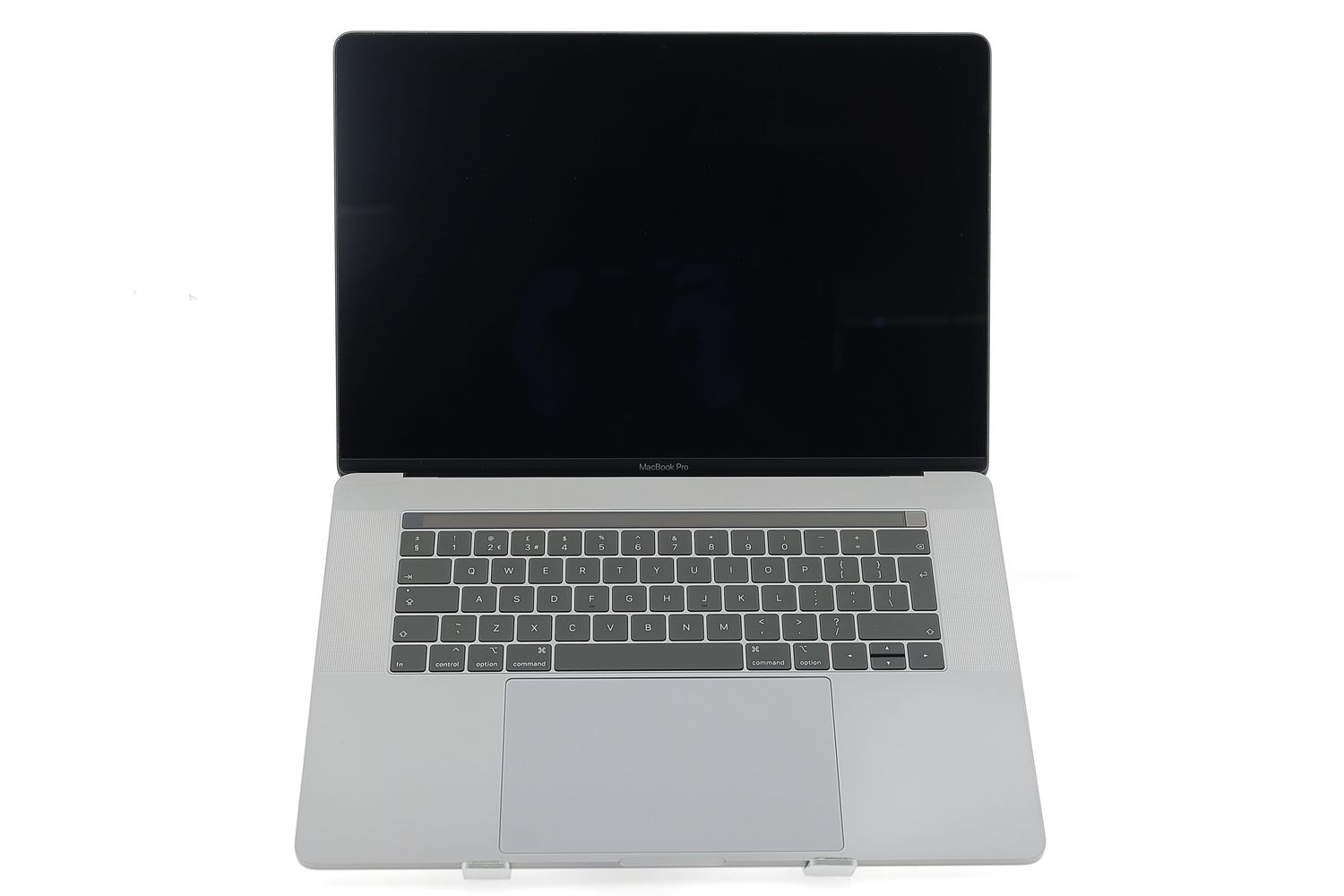 Apple MacBook Pro 15″ Touch Bar 2019, i7 2.6 GHz, 16 GB, AMD Radeon Pro 555X 256 GB Space Gray - Много добро
