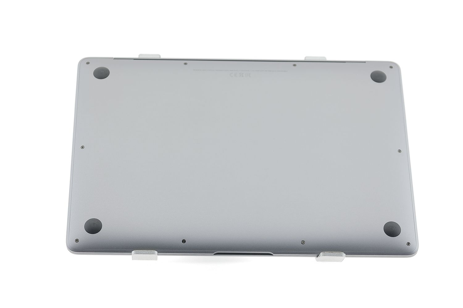 Apple MacBook Air 13″ 2020, M1 8 Cores, 8 GB, 7 core GPU 256 GB Space Gray - Kiváló