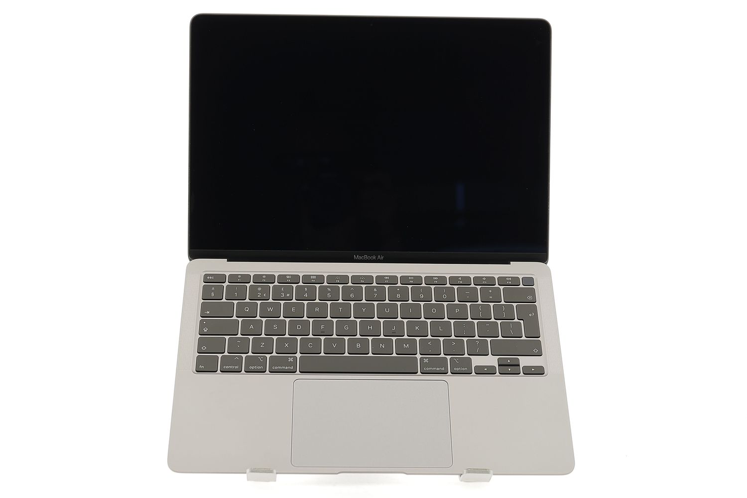Apple MacBook Air 13″ 2020, i3 1.1 GHz, 8 GB, Intel Iris Plus 256 GB Space Gray - Újszerű