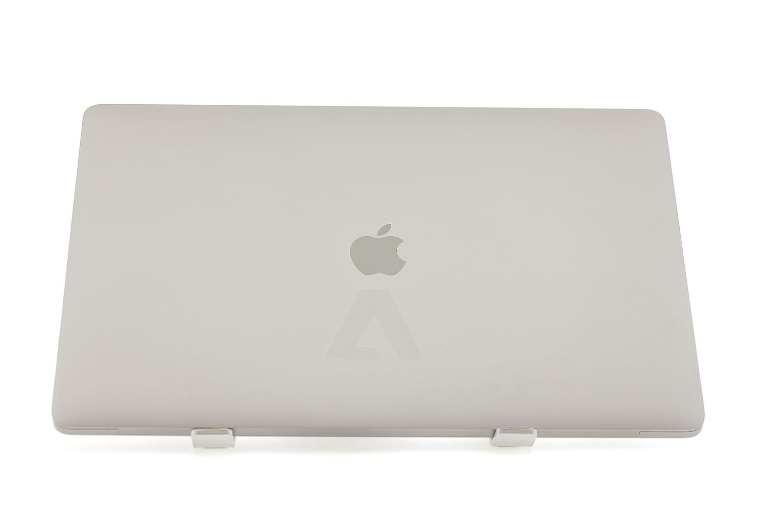 Apple MacBook Pro 15″ Touch Bar 2017, i7 2.9 GHz, 16 GB, AMD