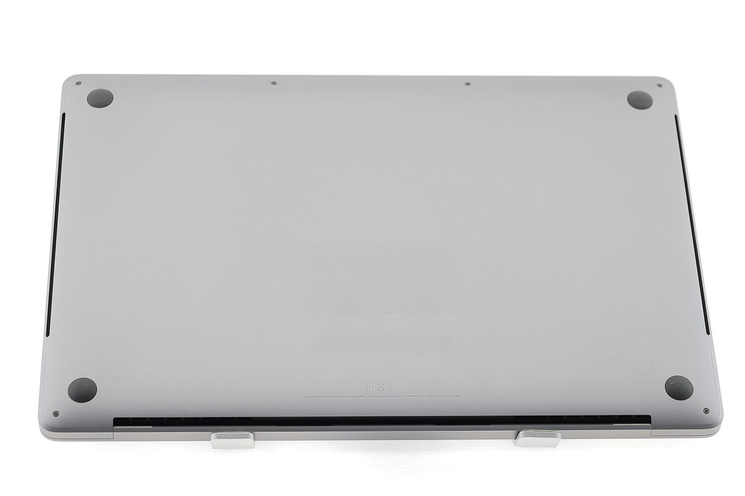 Apple MacBook Pro 16″ Touch Bar 2019, i9 2.3 GHz, 16 GB, AMD Radeon Pro 5500M 1 TB Space Gray - Excelent