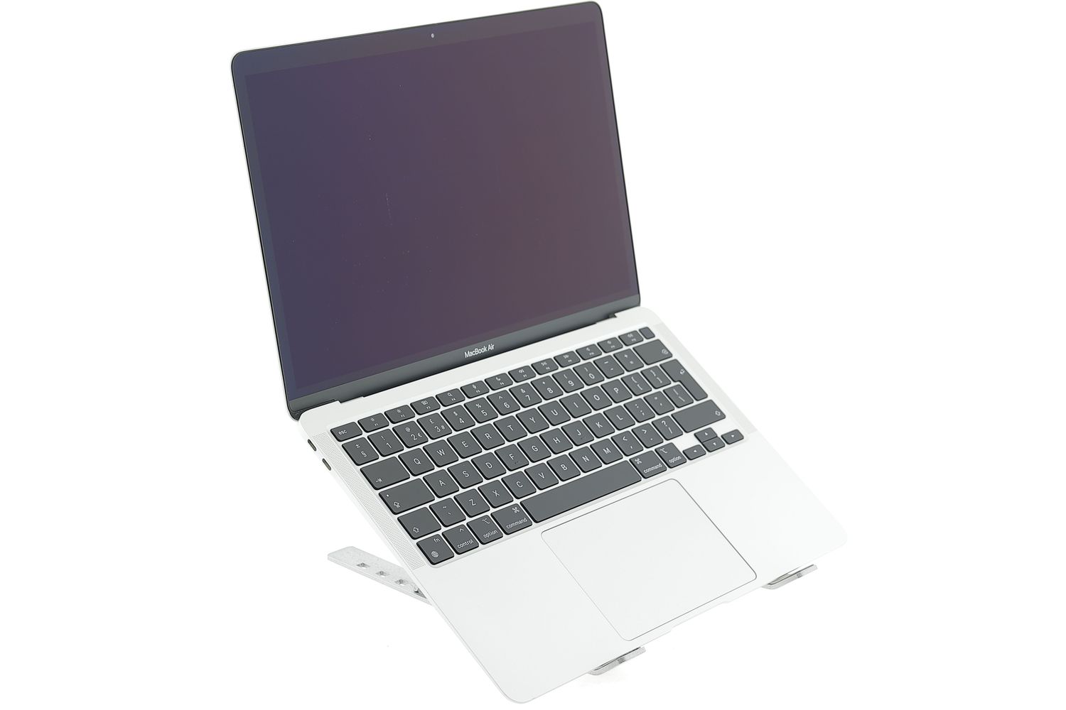 Apple MacBook Air 13″ 2020, M1 8 Cores, 8 GB, 7 core GPU 256 GB Silver