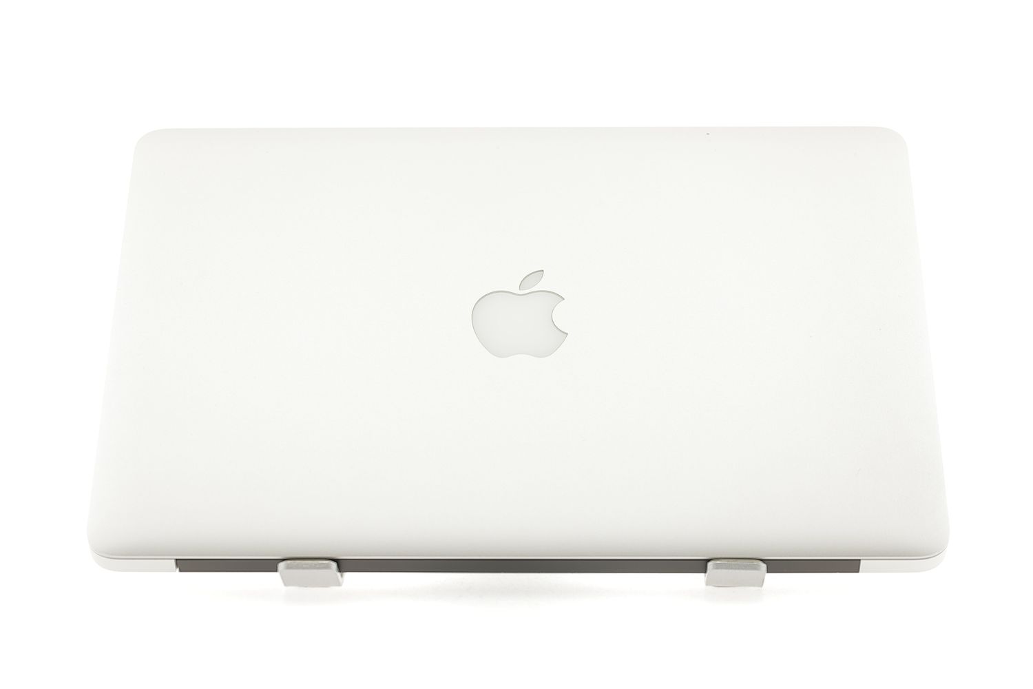 Apple MacBook Air 13″ 2017, i7 2.2 GHz, 8 GB, HD Graphics 6000 512 GB Silver - Excelent