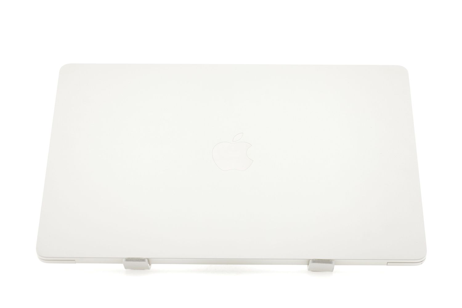 Apple MacBook Air 15″ 2023, M2 8 Cores, 8 GB, 10 core GPU 256 GB Silver - Много добро