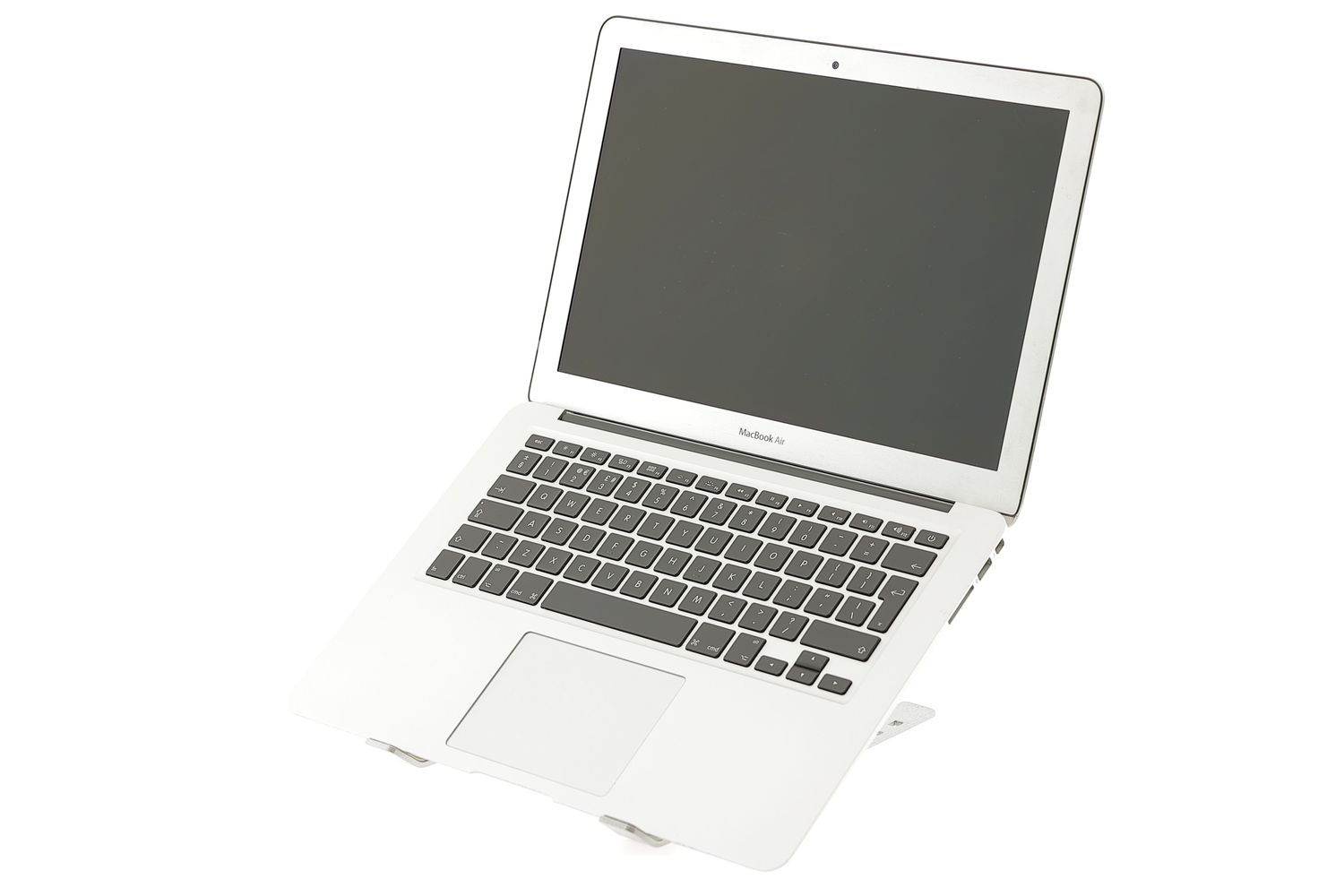 Apple MacBook Air 13″ 2017, i5 1.8 GHz, 8 GB, HD Graphics 6000 256 GB Silver - Добро