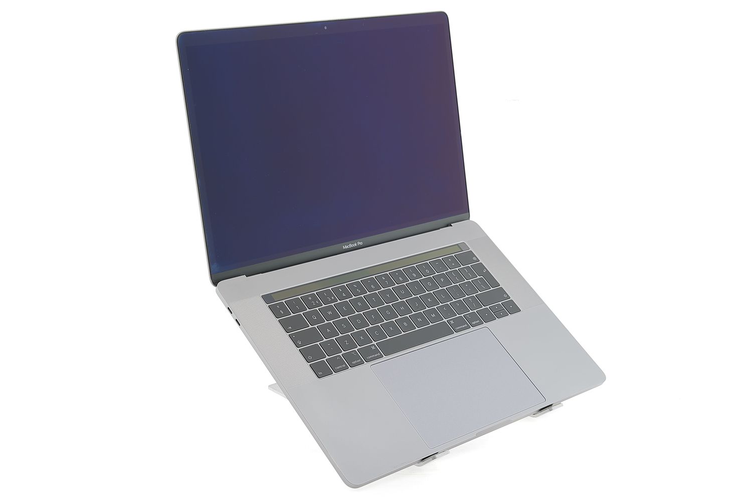 Apple MacBook Pro 15″ Touch Bar 2019, i7 2.6 GHz, 16 GB, AMD Radeon Pro 555X 256 GB Space Gray