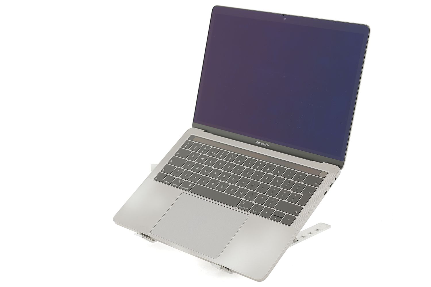 Apple MacBook Pro 13″ Touch Bar 2018, i5 2.3 GHz, 8 GB, Intel Iris Plus Graphics 655 256 GB Space Gray - Jó