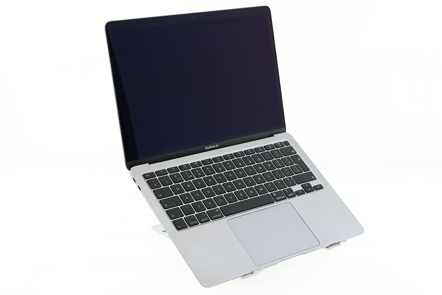 Apple MacBook Air 13″ 2020, i7 1.2 GHz, 16 GB, Intel Iris Plus 512 GB Space Gray - Отлично