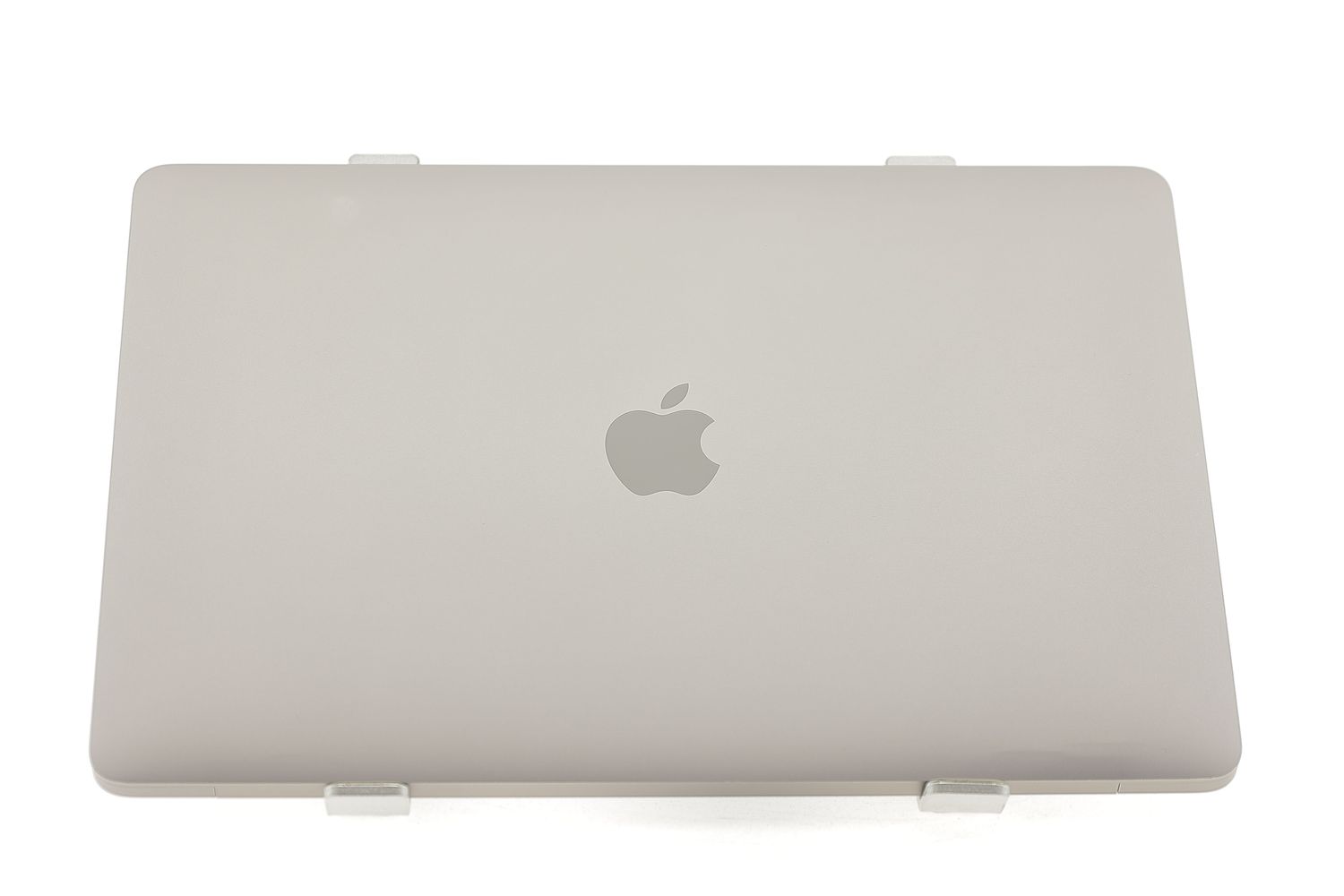 Apple MacBook Pro 13″ 2020, M1 8 Cores, 8 GB, 8 core GPU, Space