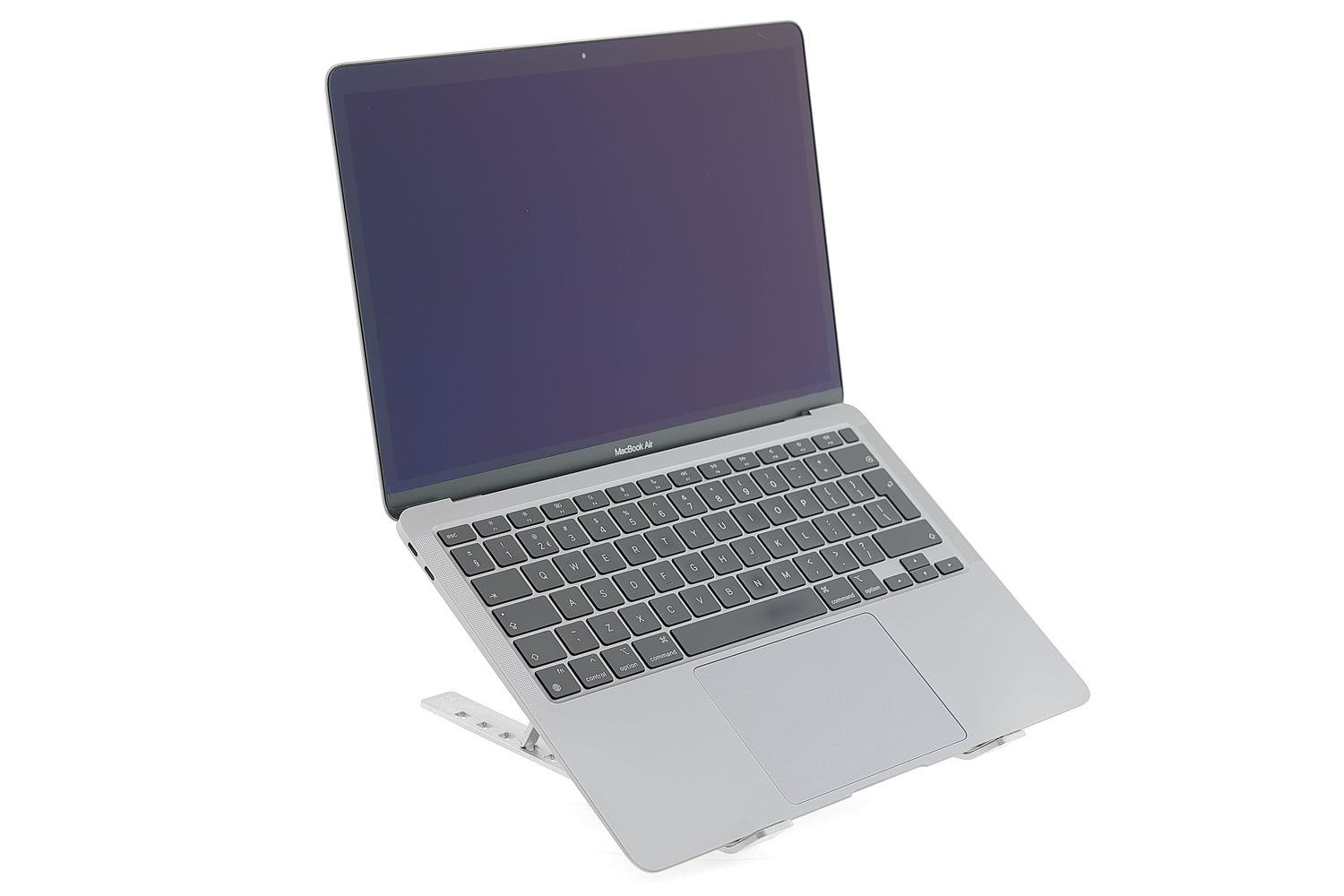 Apple MacBook Air 13″ 2020, M1 8 Cores, 8 GB, 7 core GPU 256 GB Space Gray - Много добро