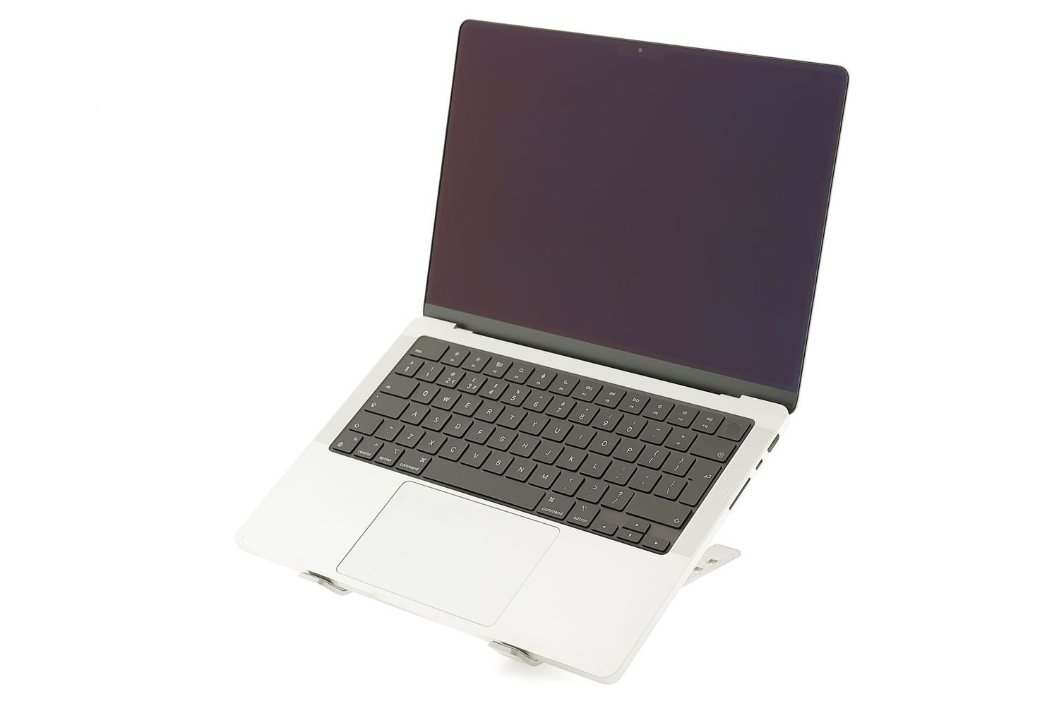 Apple MacBook Pro 14″ 2021, M1 Pro 10 Cores, 16 GB, 14 core GPU 512 GB Silver - Foarte bun