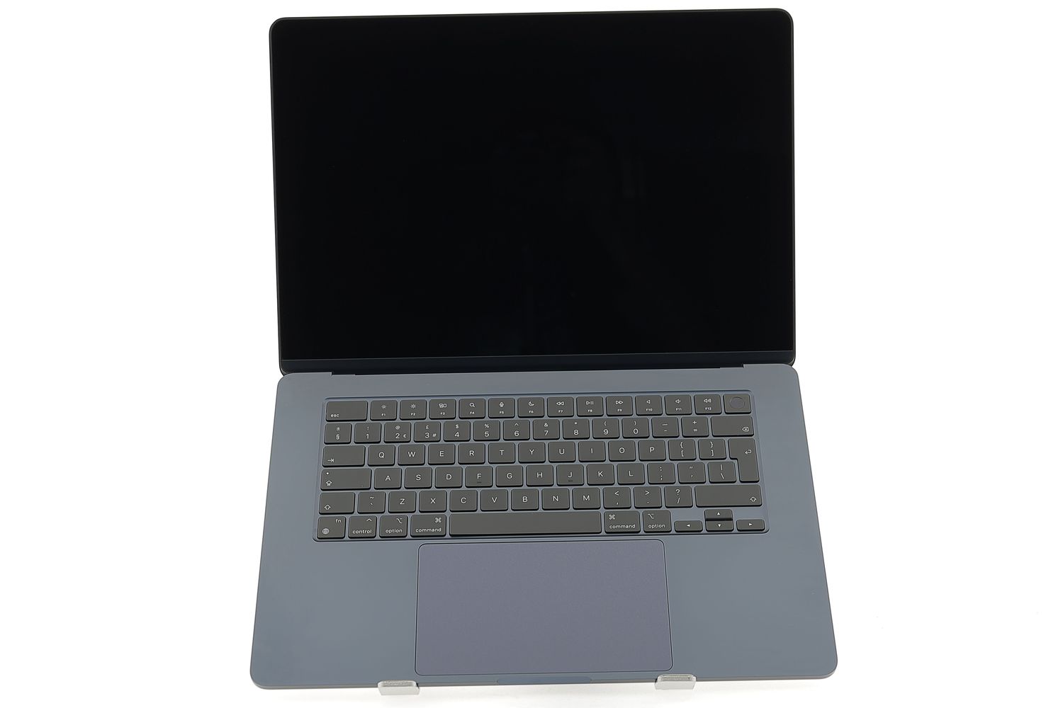 Apple MacBook Air 15″ 2023, M2 8 Cores, 8 GB, 10 core GPU 256 GB Midnight - Ca nou