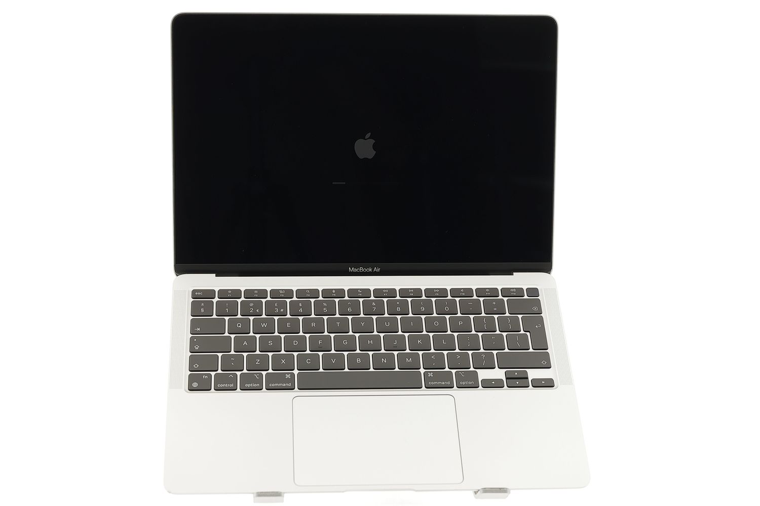 Apple MacBook Air 13″ 2020, M1 8 Cores, 8 GB, 7 core GPU, Silver
