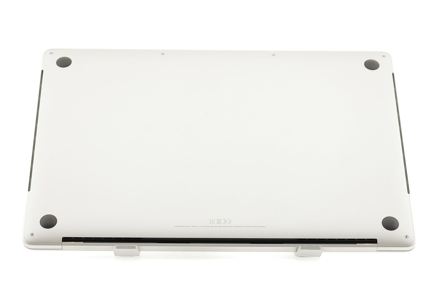 Apple MacBook Pro 15″ Touch Bar 2019, i7 2.6 GHz, 16 GB, AMD Radeon Pro 555X 256 GB Silver - Εξαιρετικό