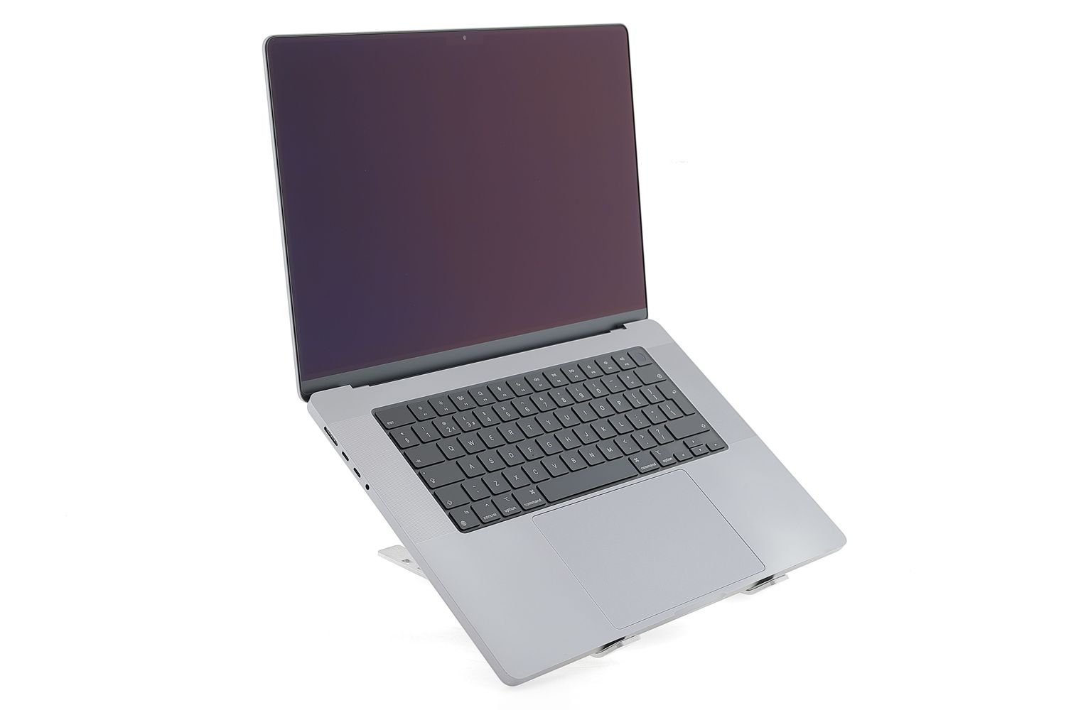 Apple MacBook Pro 16″ 2021, M1 Pro 10 Cores, 16 GB, 16 core GPU 512 GB Space Gray