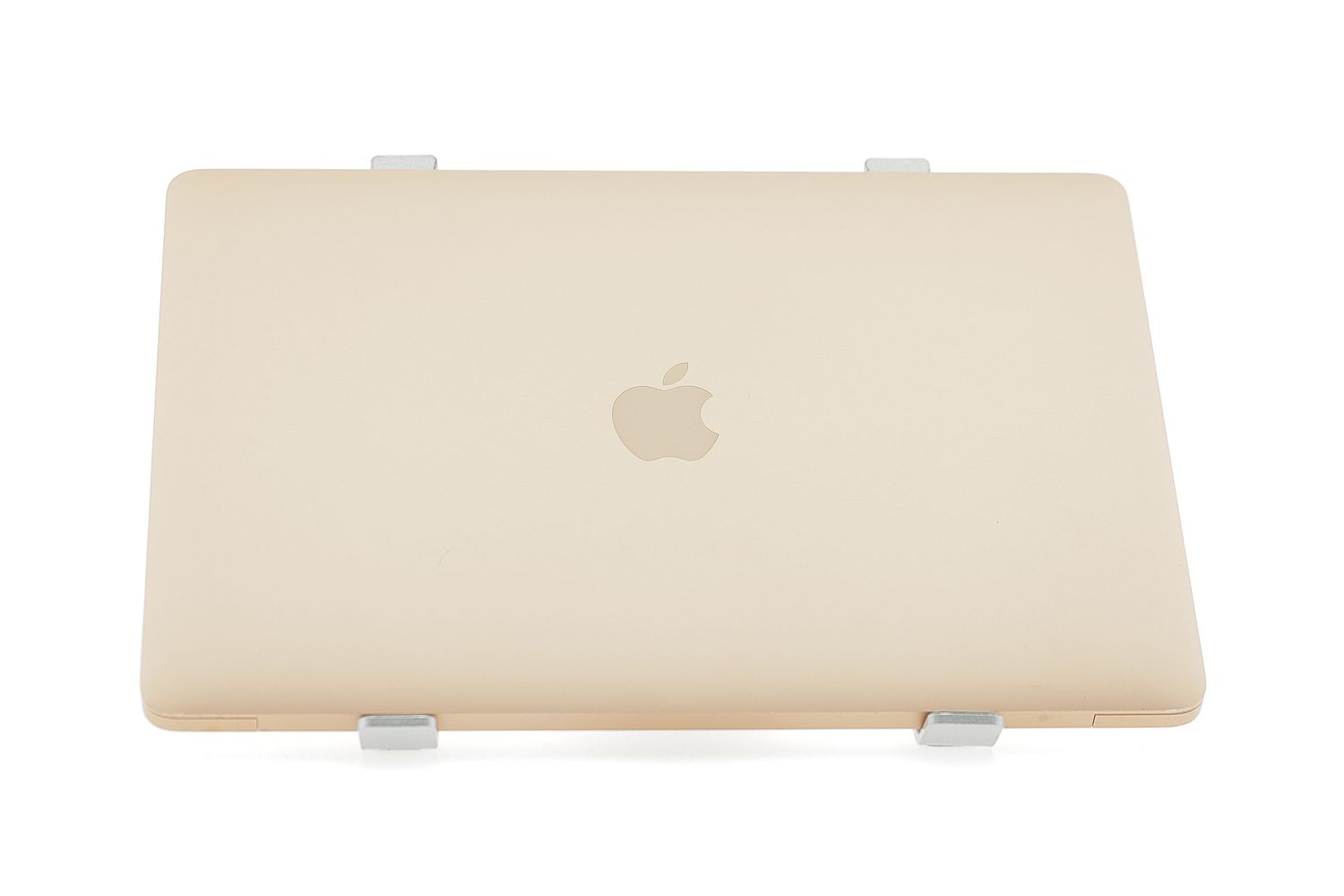 Apple MacBook Air 13″ 2020, i3 1.1 GHz, 8 GB, Intel Iris Plus 256 GB Gold - Foarte bun