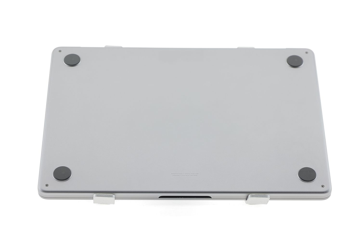 Apple MacBook Air 13″ 2022, M2 8 Cores, 8 GB, 8 core GPU 256 GB Space Gray - Като нов