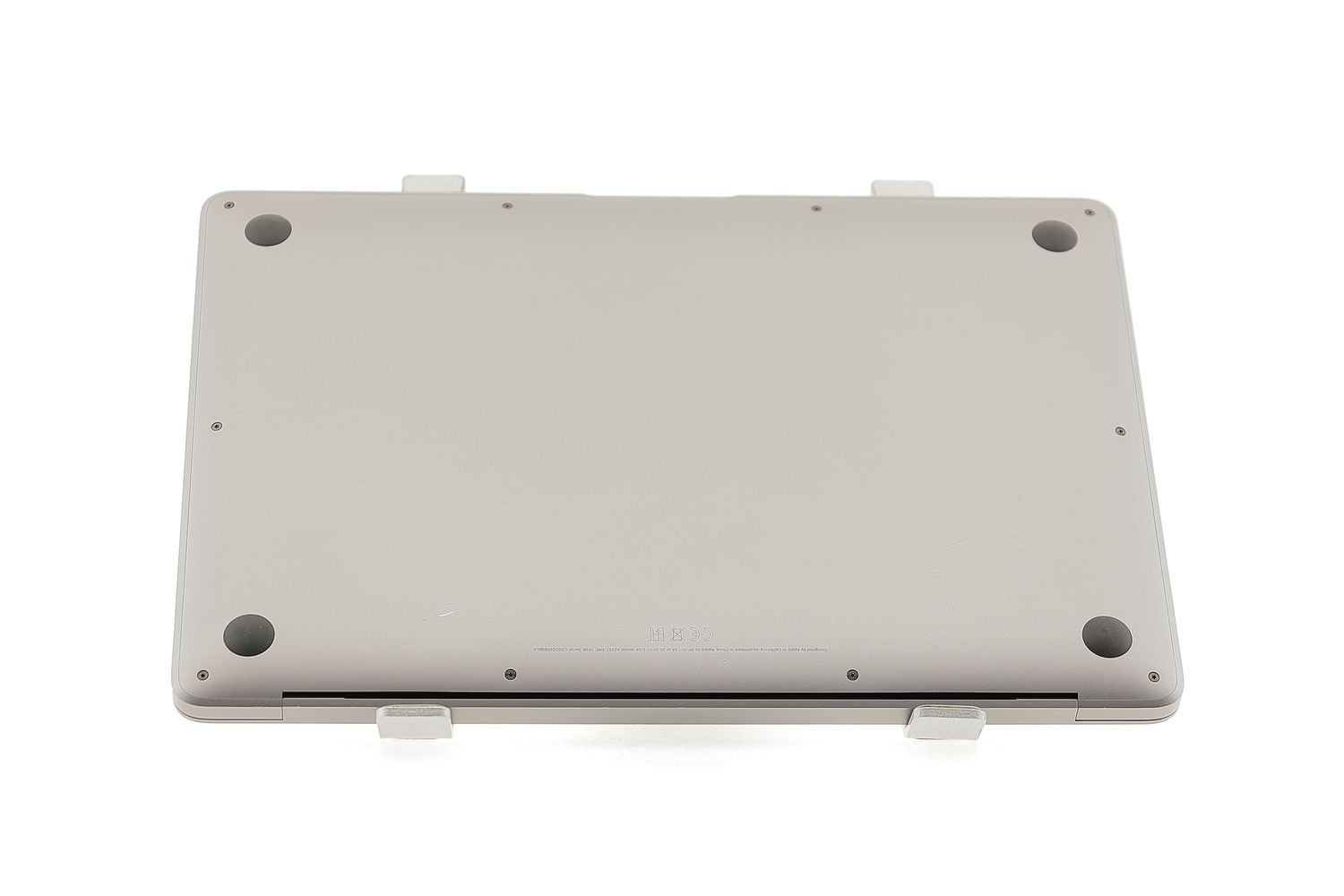Apple MacBook Air 13″ 2020, M1 8 Cores, 8 GB, 8 core GPU 512 GB Space Gray - Kiváló