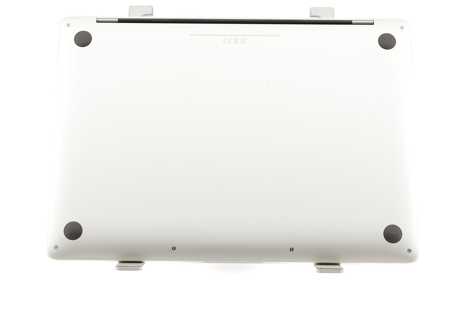 Apple MacBook Pro 13″ 2022, M2 8 Cores, 8 GB, 10 core GPU 256 GB Silver - Ca nou