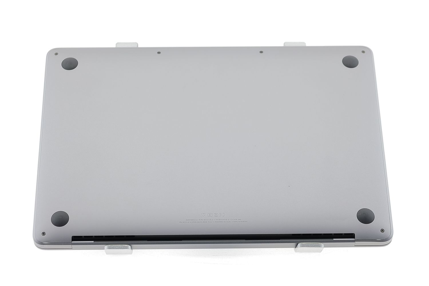 Apple MacBook Pro 13″ 2020, M1 8 Cores, 8 GB, 8 core GPU 512 GB Space Gray - Foarte bun
