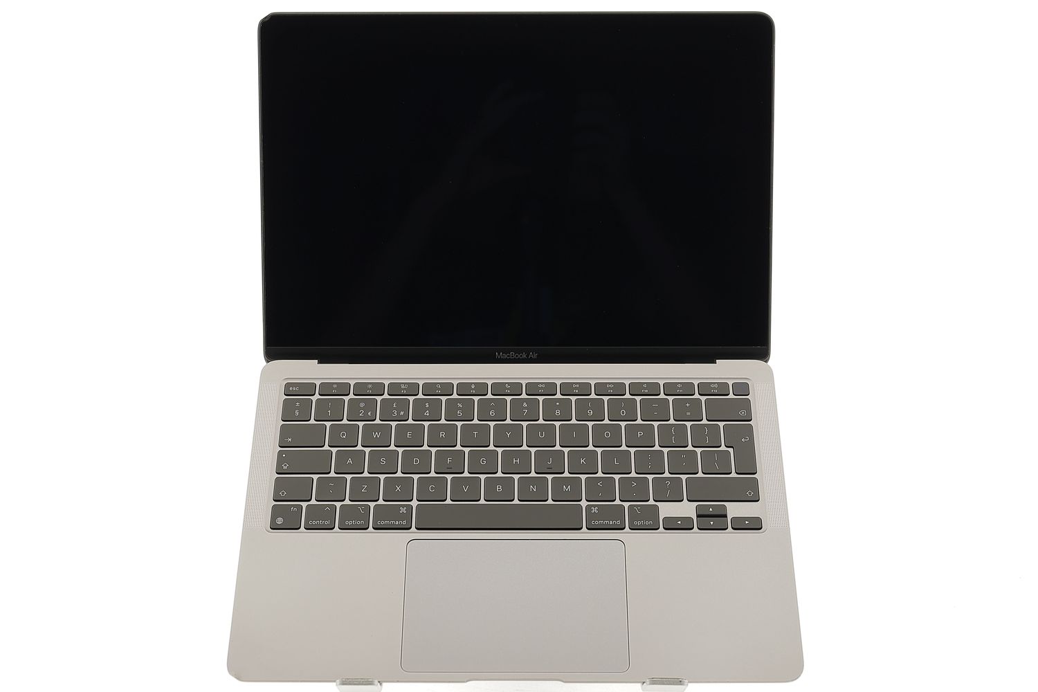 Apple MacBook Air 13″ 2020, i3 1.1 GHz, 8 GB, Intel Iris Plus 256 GB Space Gray - Foarte bun